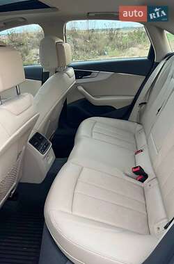 Седан Audi A4 2017 в 