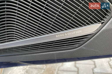 Седан Audi A4 2017 в 