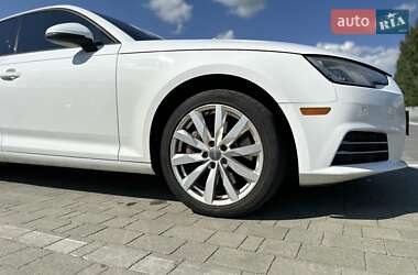 Седан Audi A4 2016 в 