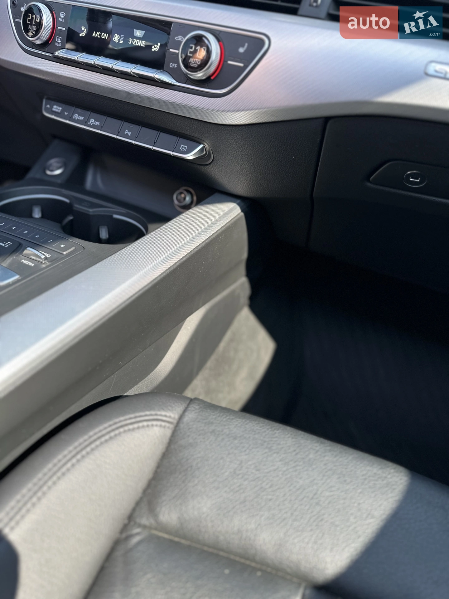 2016 Audi A4 - мініатюра 36