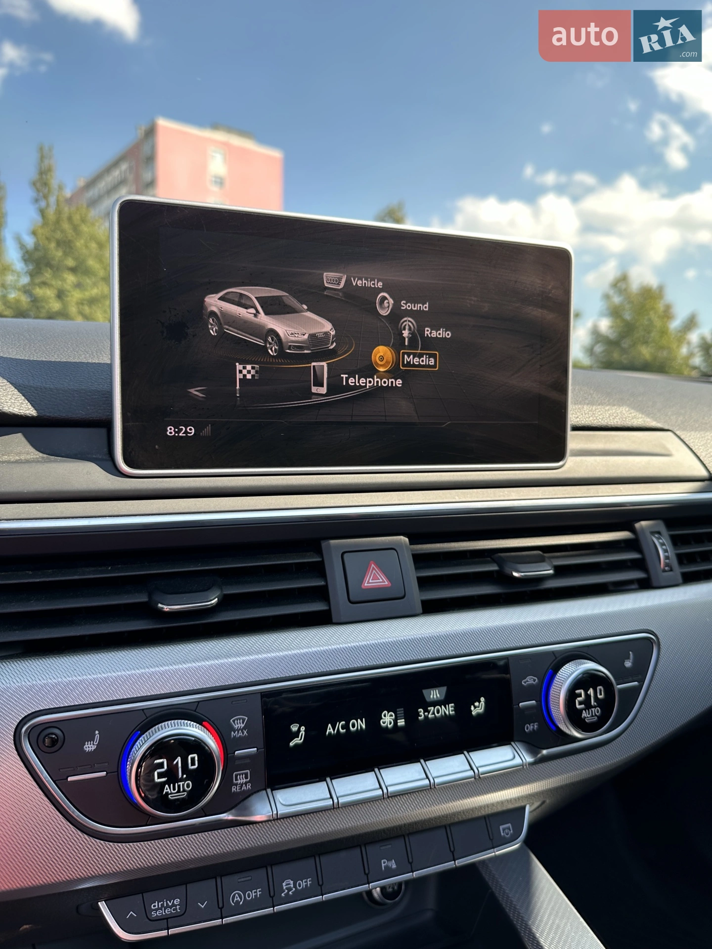 2016 Audi A4 - мініатюра 30