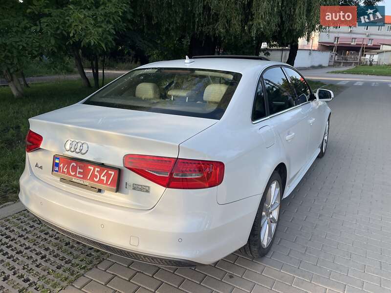 Седан Audi A4 2014 в Львові