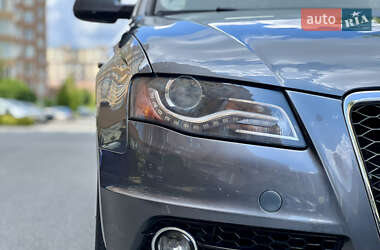 Седан Audi A4 2012 в 