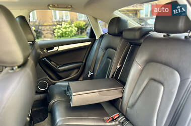Седан Audi A4 2012 в 