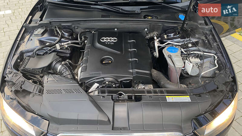 Седан Audi A4 2012 в Ивано-Франковске