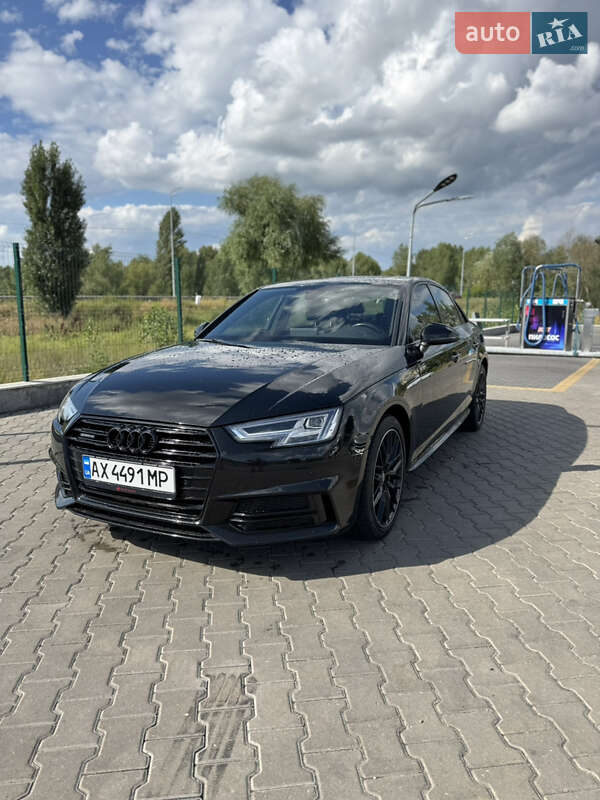 Седан Audi A4 2018 в Киеве