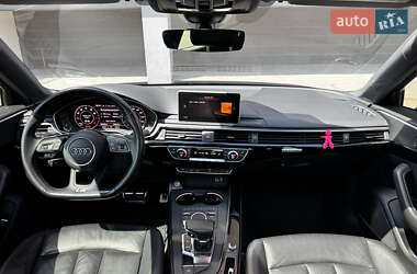 Седан Audi A4 2016 в 