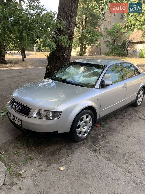 Седан Audi A4 2002 в Днепре