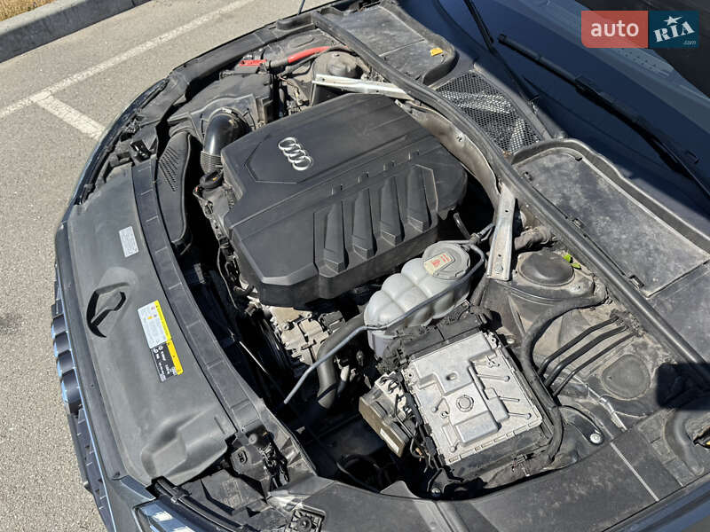 Седан Audi A4 2021 в Києві