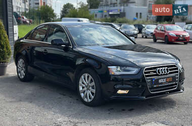 Седан Audi A4 2013 в 