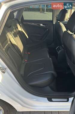 Седан Audi A4 2013 в 