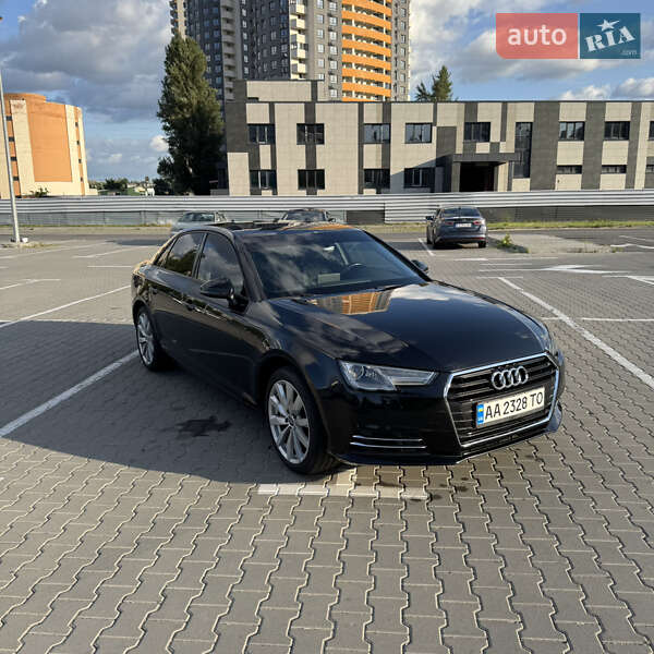 Седан Audi A4 2016 в Киеве