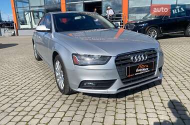 Седан Audi A4 2013 в Львове