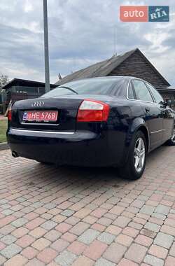 Седан Audi A4 2003 в 