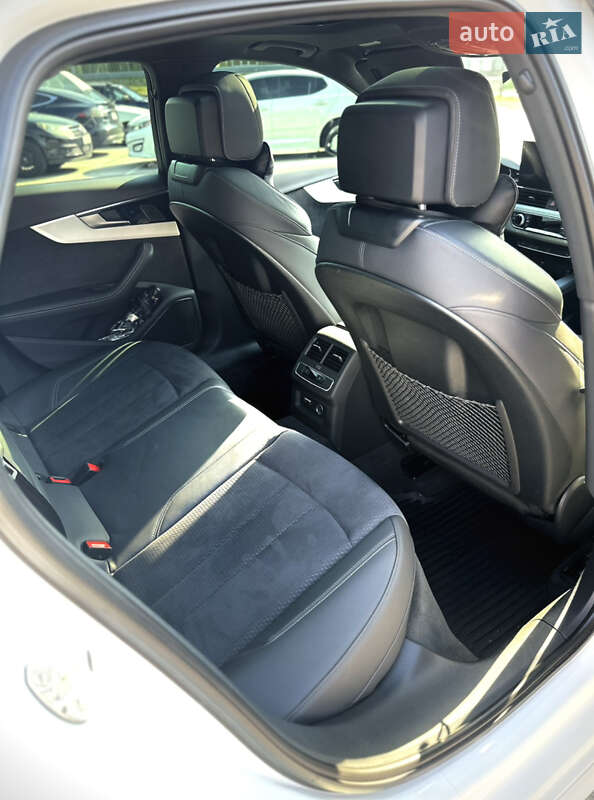 Седан Audi A4 2022 в Запорожье