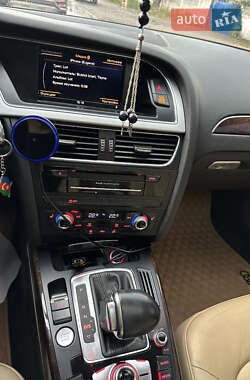 Седан Audi A4 2015 в 