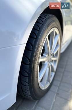 Седан Audi A4 2015 в 