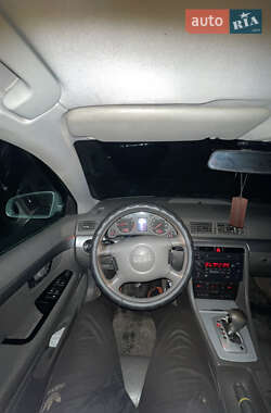Седан Audi A4 2002 в 