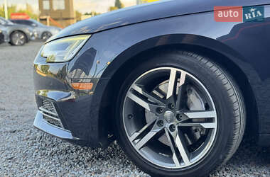 Седан Audi A4 2016 в 