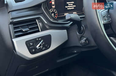 Седан Audi A4 2016 в 