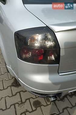 Седан Audi A4 2001 в 