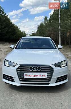 Седан Audi A4 2019 в 