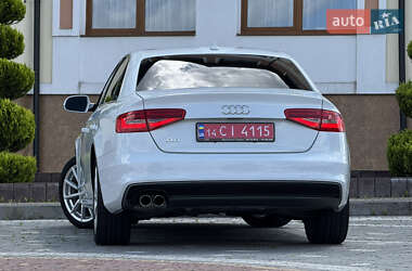Седан Audi A4 2015 в 