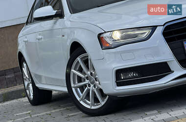 Седан Audi A4 2015 в 