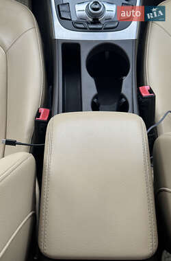Седан Audi A4 2012 в 