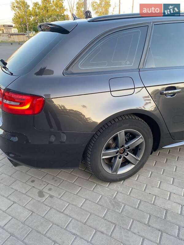 Універсал Audi A4 2013 в Черкасах