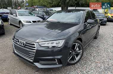 Седан Audi A4 2018 в Киеве
