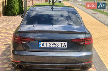 Седан Audi A4 2018 в 