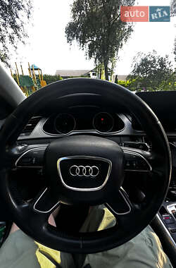 Седан Audi A4 2014 в 
