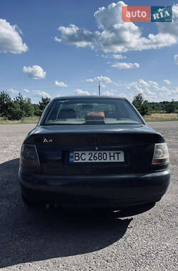 Седан Audi A4 1999 в 