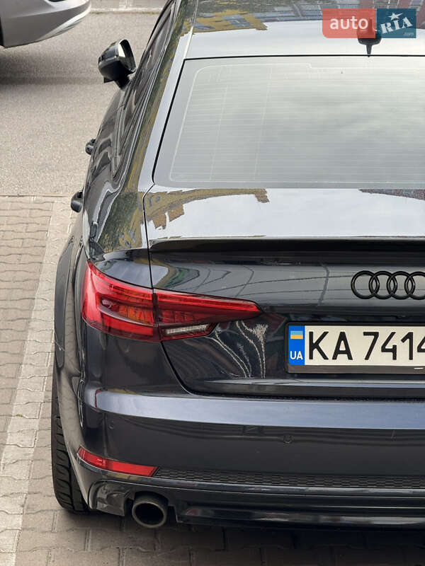 Седан Audi A4 2016 в Киеве