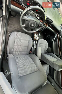 Седан Audi A4 2001 в 
