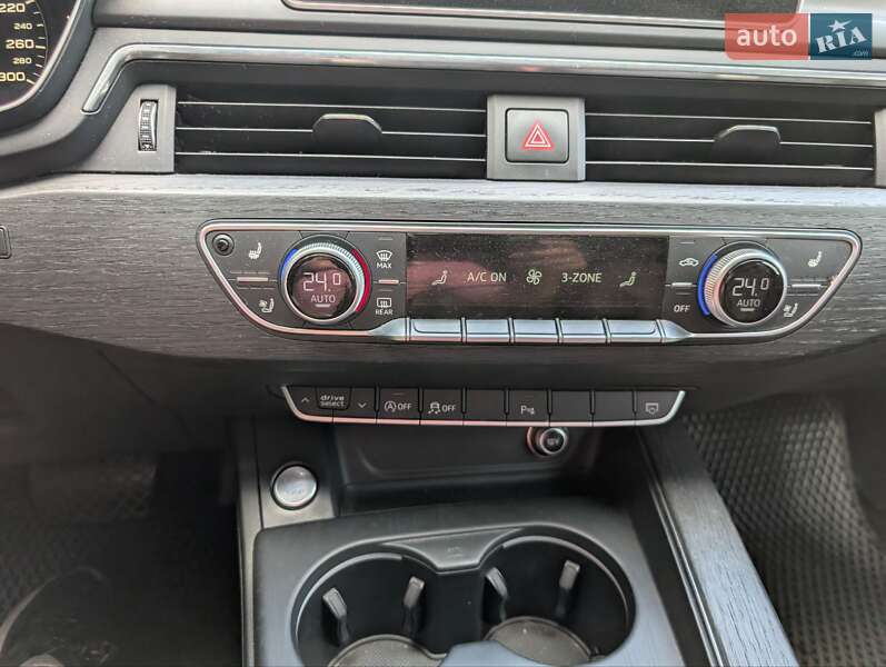 Седан Audi A4 2016 в Сумах