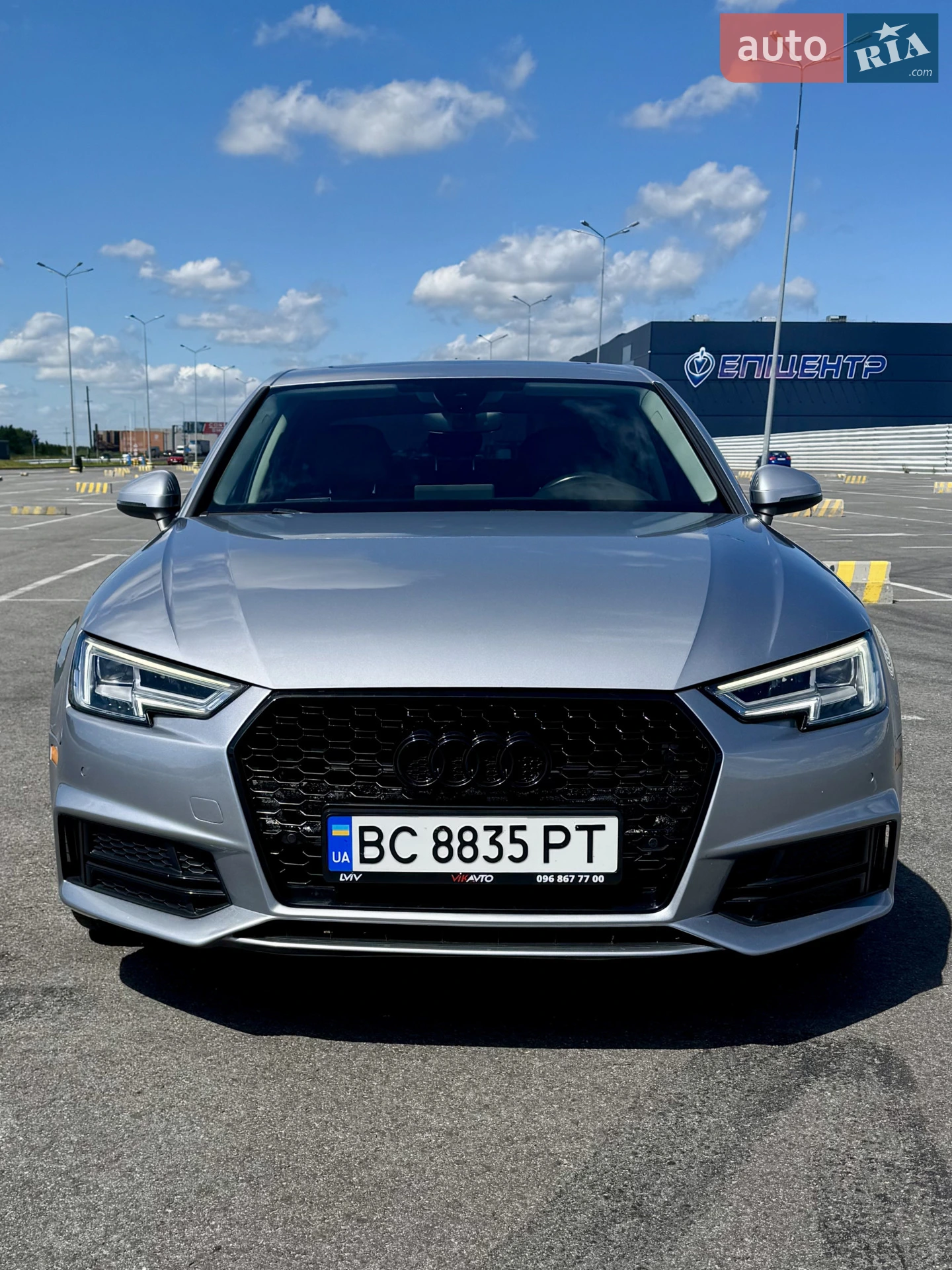 2017 Audi A4 - фото 1