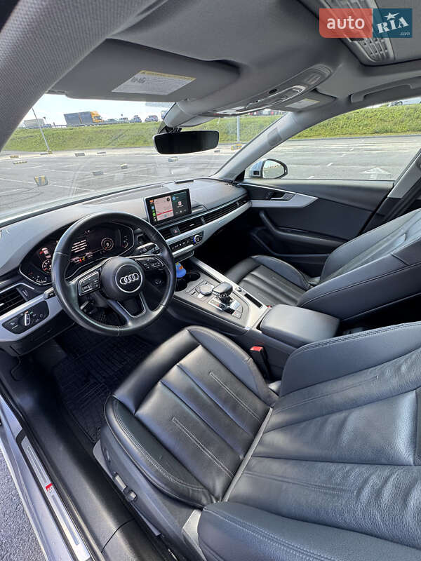 Седан Audi A4 2017 в Львові