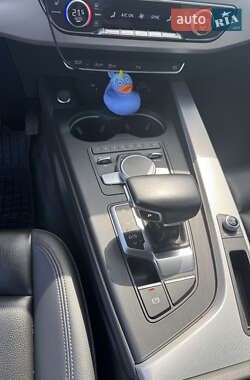 Седан Audi A4 2017 в 