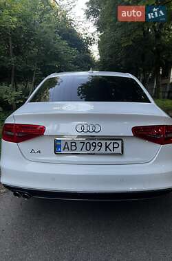 Седан Audi A4 2015 в 