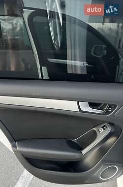 Седан Audi A4 2015 в 