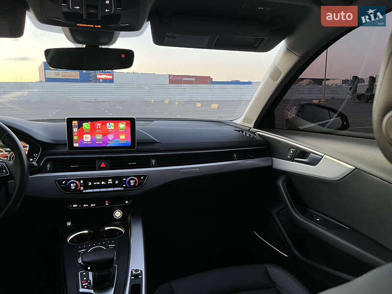 Седан Audi A4 2017 в Львові