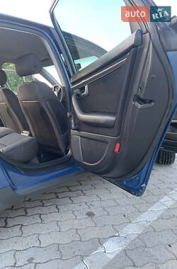 Седан Audi A4 2001 в 