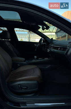 Седан Audi A4 2016 в 