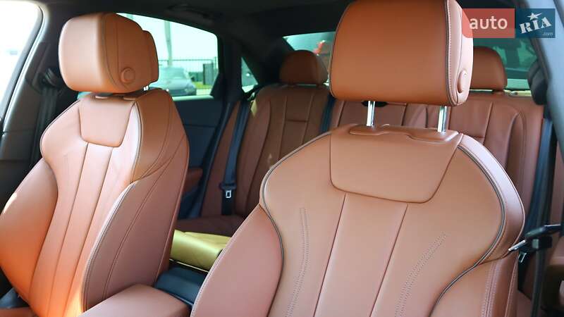 Седан Audi A4 2023 в Киеве