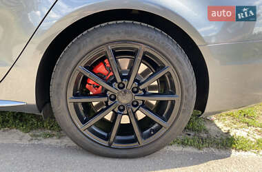 Седан Audi A4 2015 в 