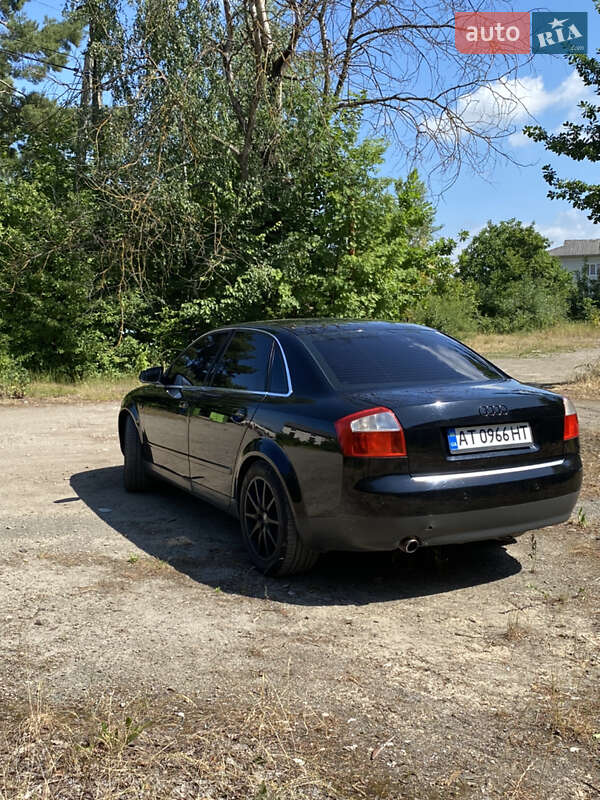 Седан Audi A4 2001 в Богородчанах