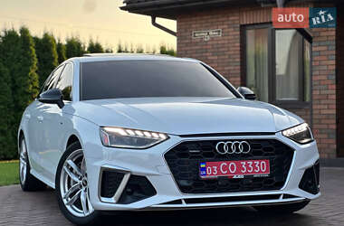 Седан Audi A4 2022 в 