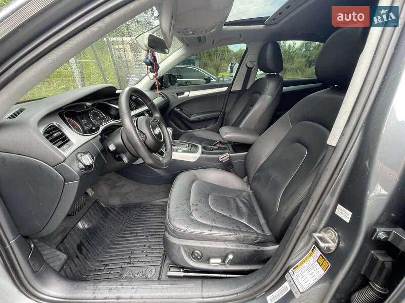 Седан Audi A4 2015 в Львові